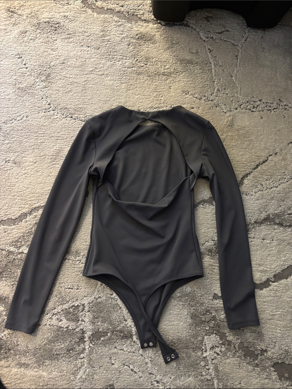 Express Women's Long Sleeve Back-Cutout Bodysuit - Picture 3 of 4